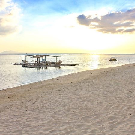 Bella Beach Resort Batangas 리안 외부 사진
